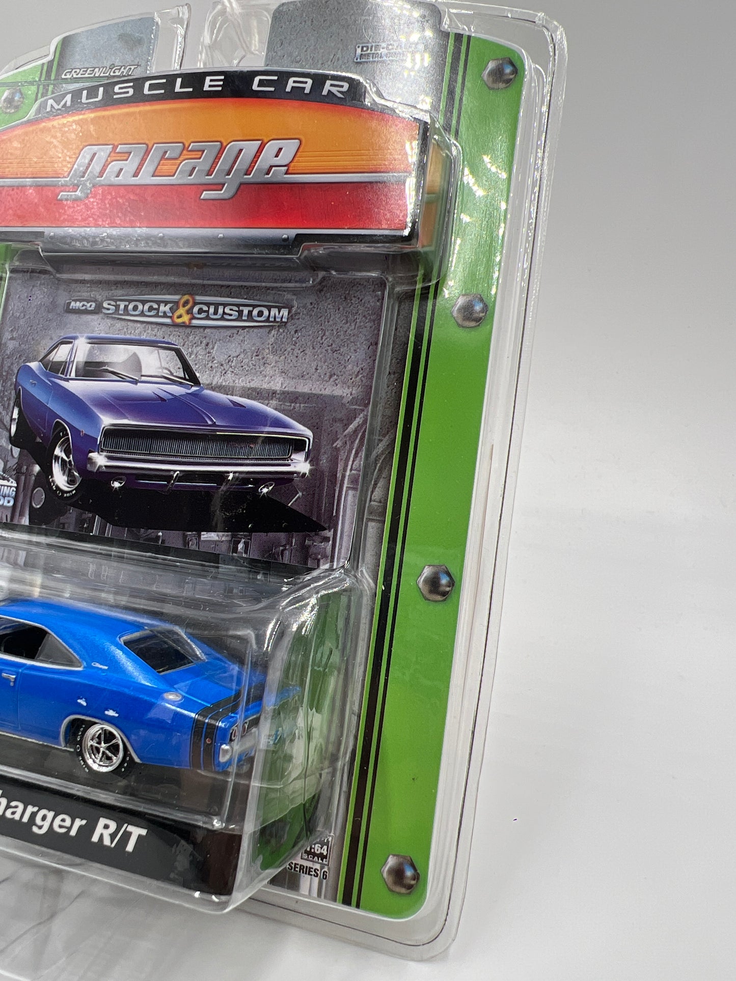 Greenlight Muscle Car Garage Series 6 1968 Dodge Charger R/T Blue