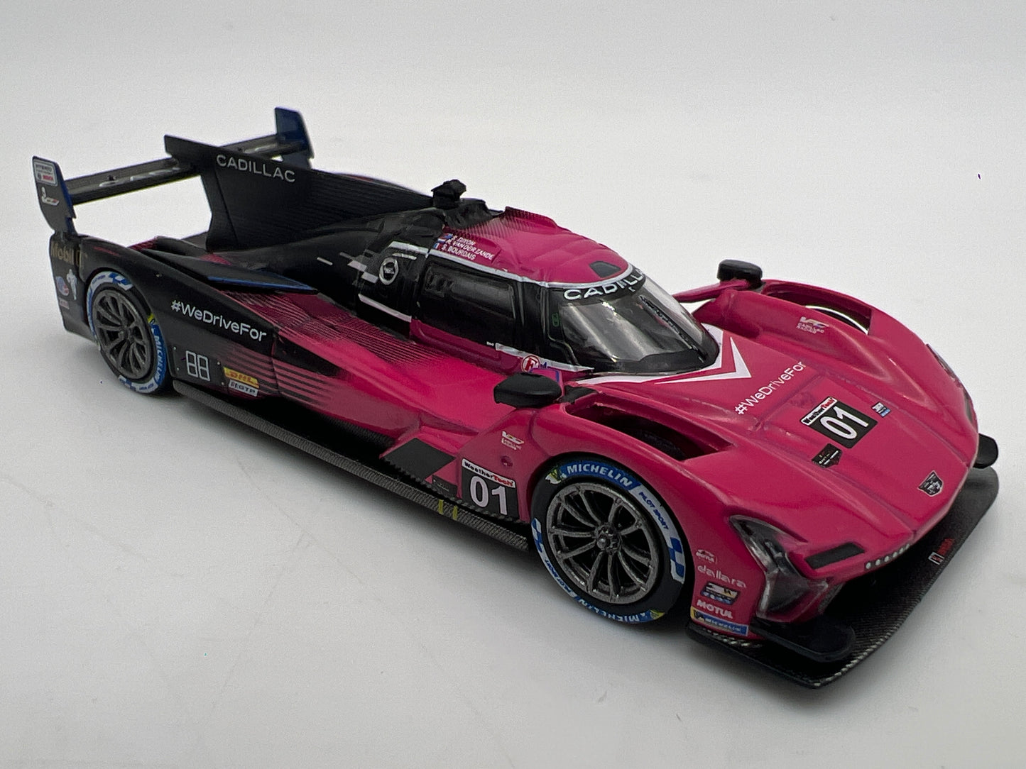 Mini GT #1010 Cadillac V-Series.R #01 2024 IMSA Petit Le Mans Cadillac Racing