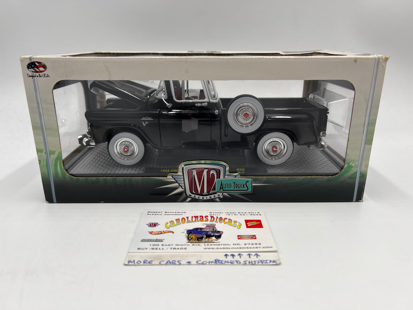 M2 Machines 1/24 Premium Edition Auto-Trucks 1958 GMC Suburban Carrier Black R50