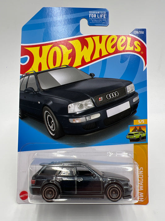 2022 Hot Wheels Super Treasure Hunt #228 94 Audi Avant RS2 Black W/Protector