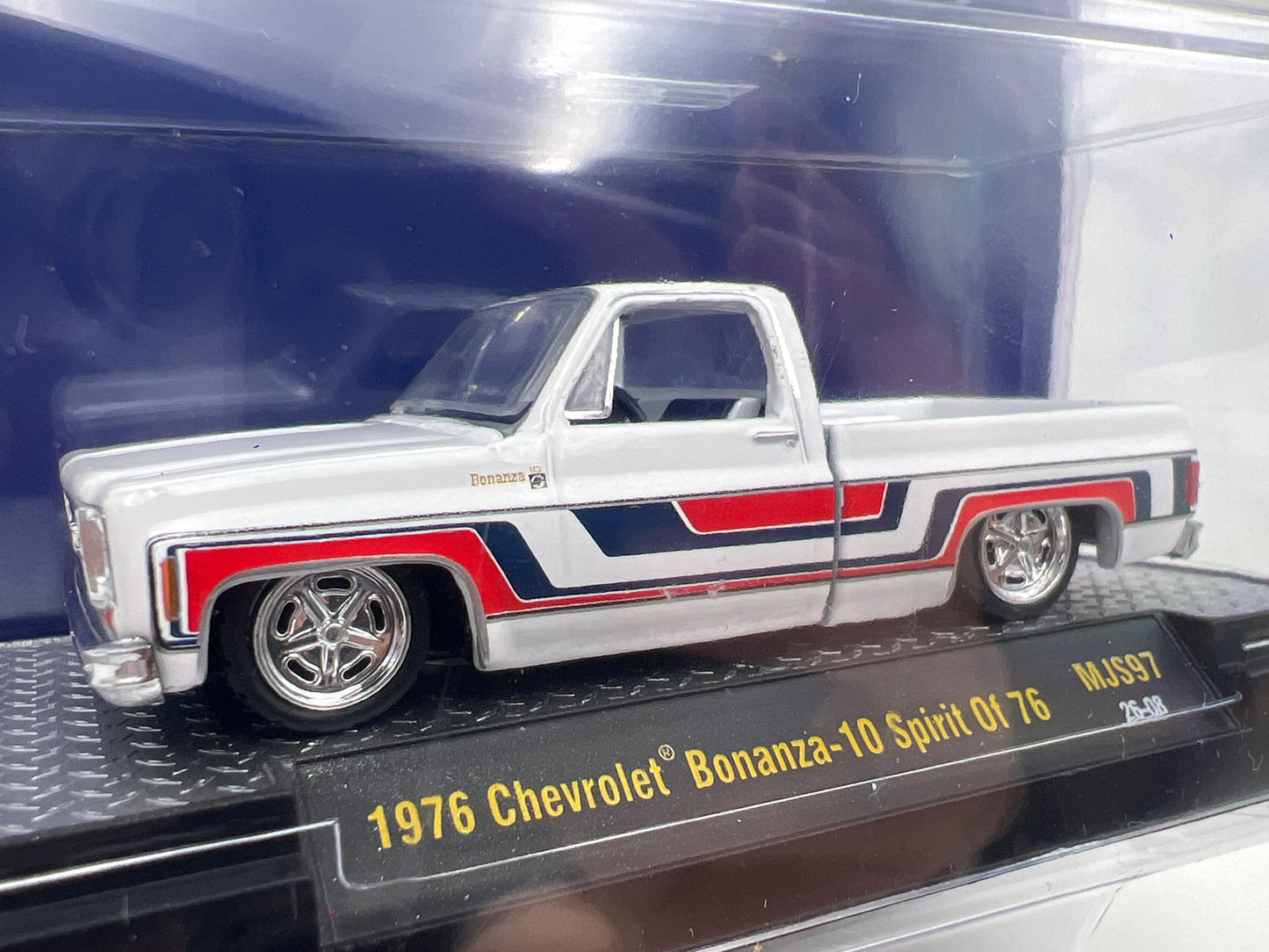 M2 Machines MJS97 MiJo Exclusives 1976 Chevrolet Bonanza 10 Spirit Of 76 White