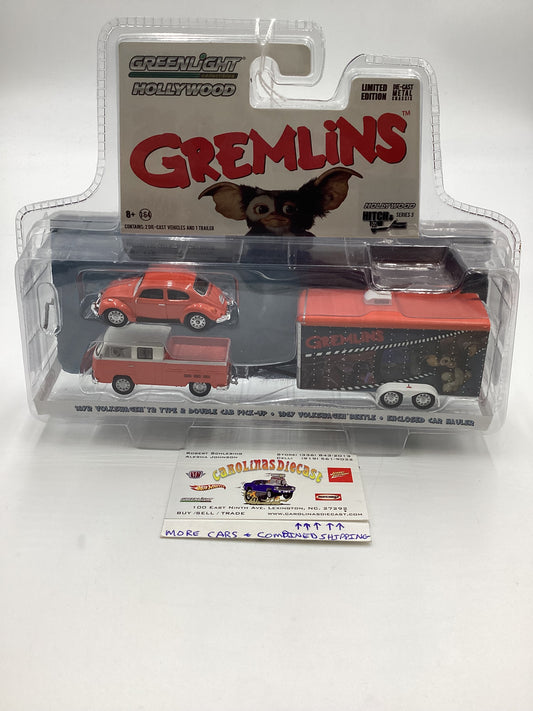 Greenlight Hollywood Hitch and Tow Gremlins 1972 Volkswagen T2 Type 2 Double Cab Pick Up 1967 Volkswagen Beetle Orange Blister Damage