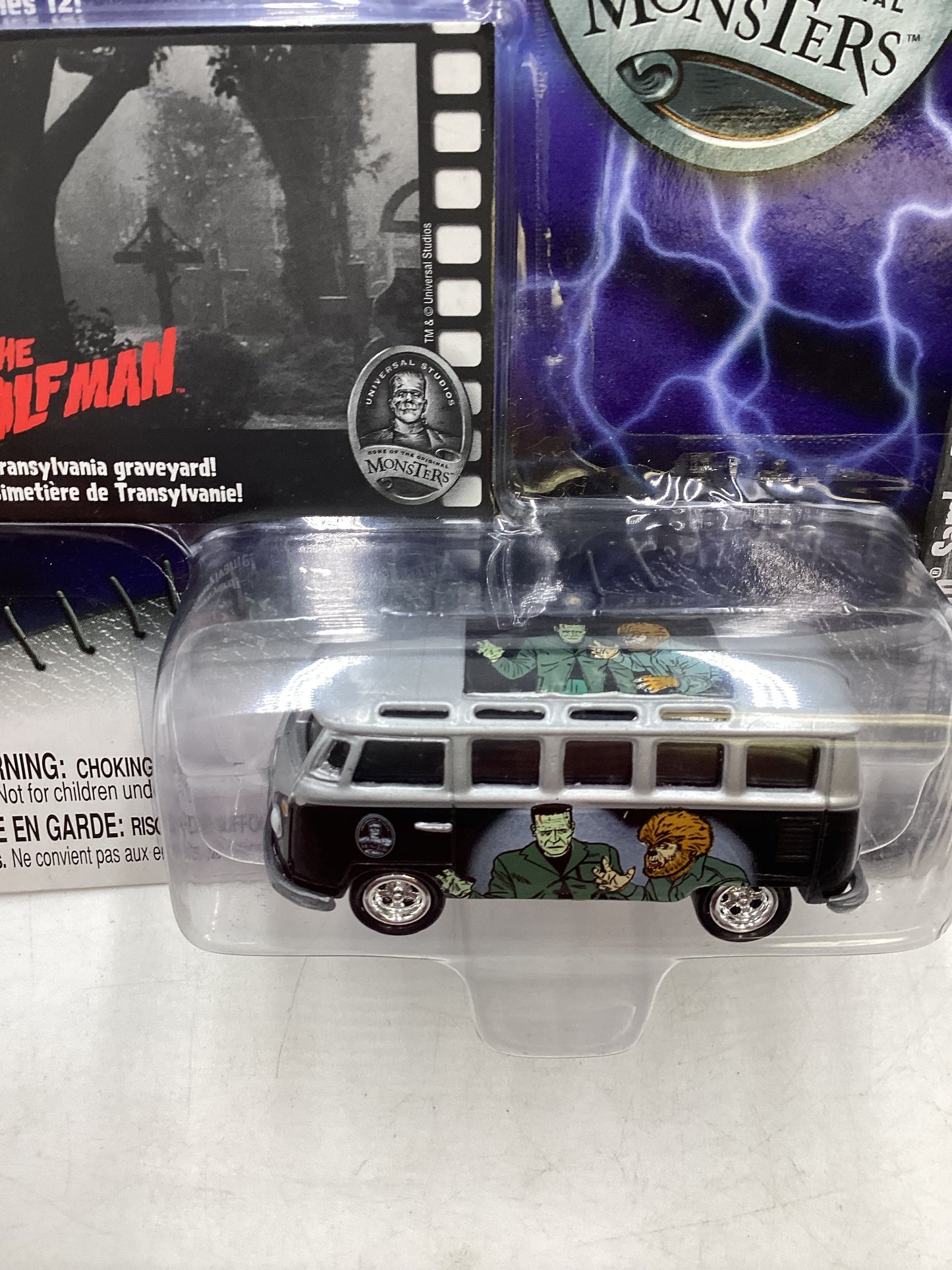 Johnny Lightning The Wolfman 65 Volkswagen Samba Bus 220A