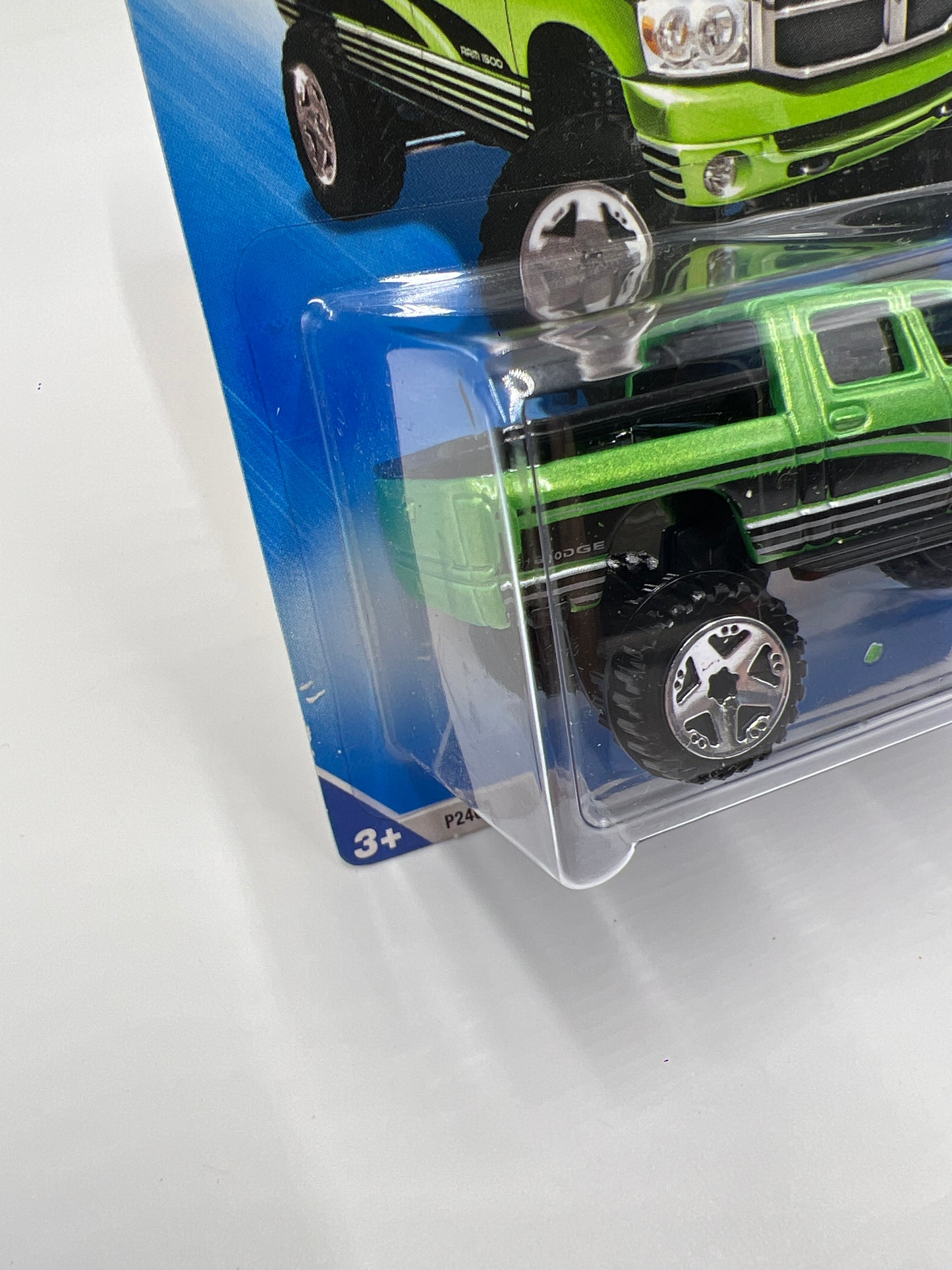 2009 Hot Wheels Special Features #87 Dodge Ram 1500 Green 39C