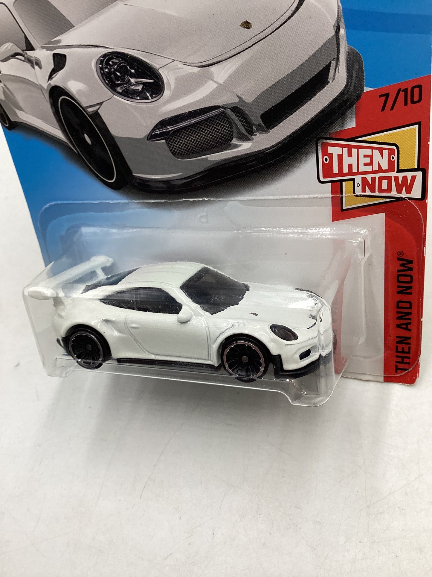 2018 Hot Wheels #47 Porsche 911 GT3 RS White *Vein* 99B