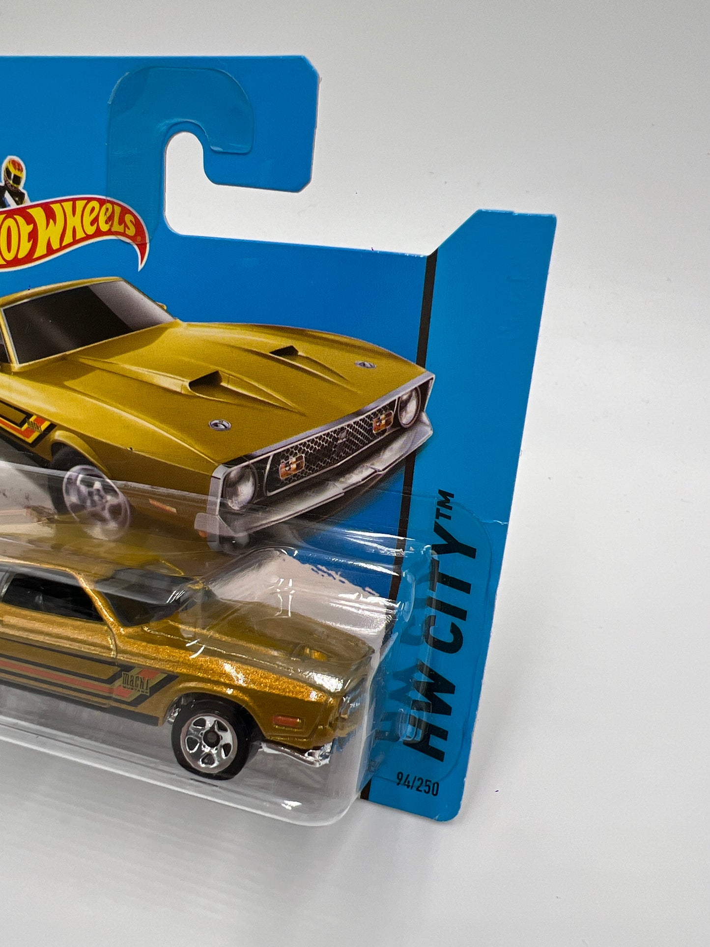 2014 Hot Wheels Short Card HW City #94 1971 Mustang Mach 1 Gold W/Protector 2