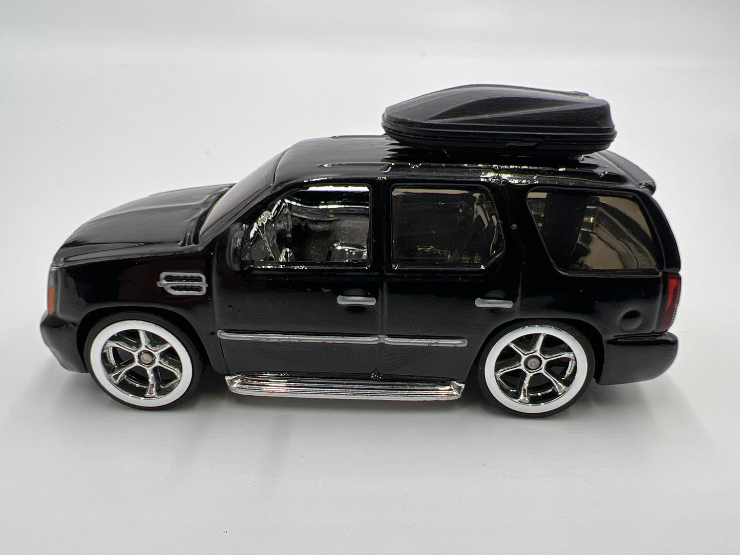 Hot Wheels 07 Cadillac Escalade Black Loose CUSTOM W/Custom Roof Luggage Rack