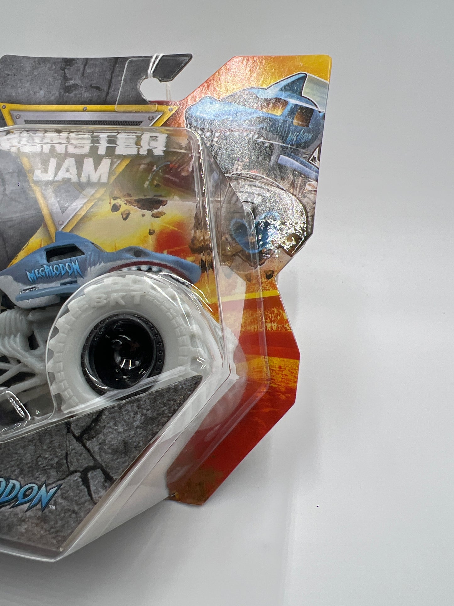 Monster Jam Series 1 Megalodon Blue W/Gray Tires 129D