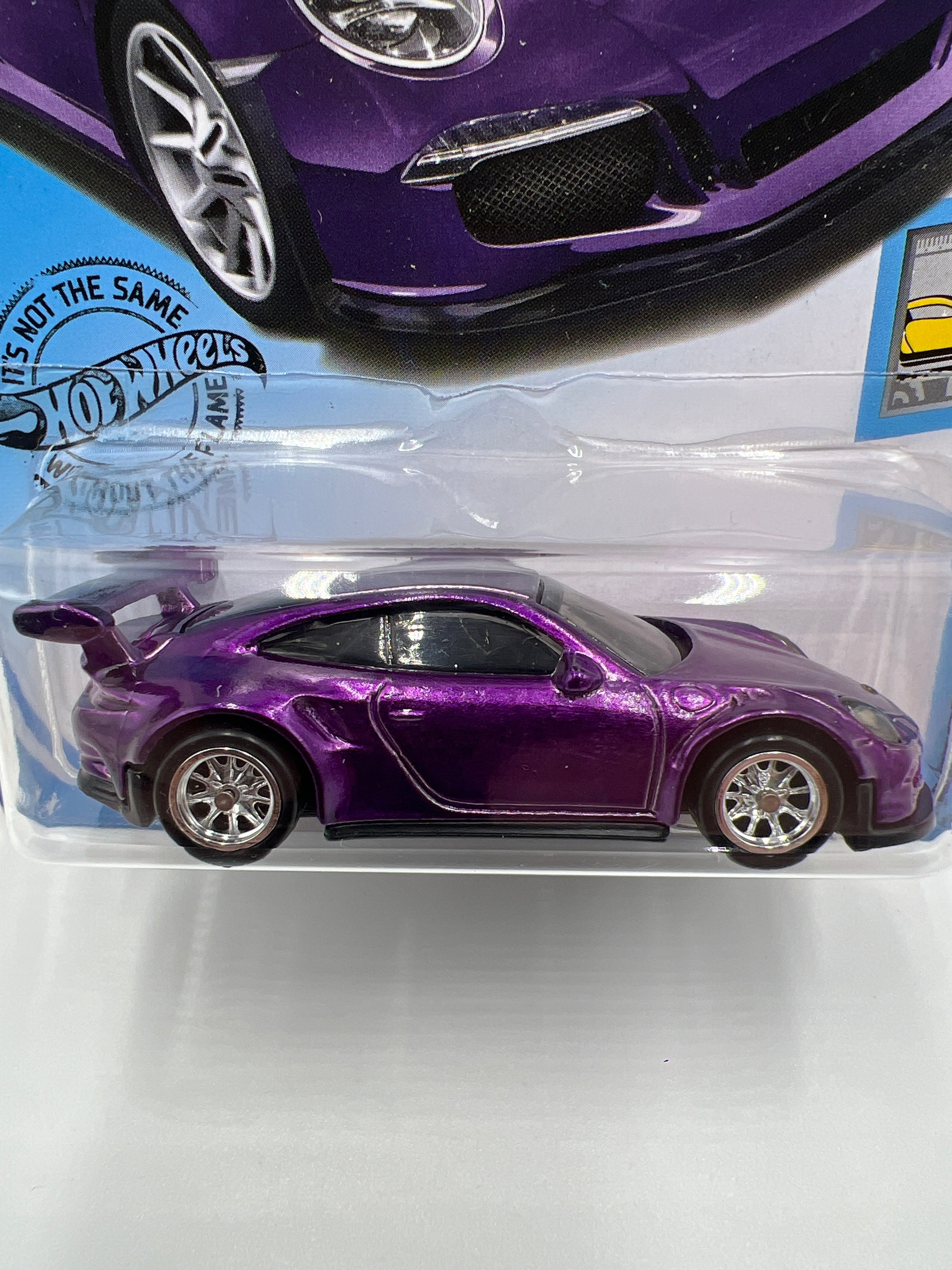 2019 Hot Wheels Super Treasure Hunt #246 Porsche 911 GT3 RS Purple