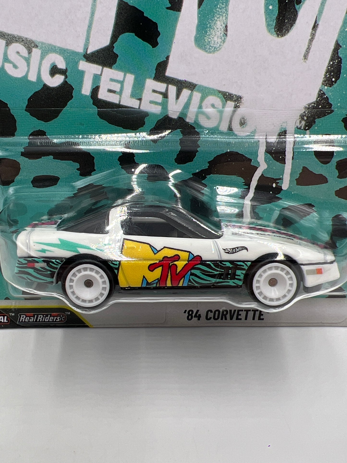 2026 Hot Wheels Premium Pop Culture MTV 84 Corvette White 272H