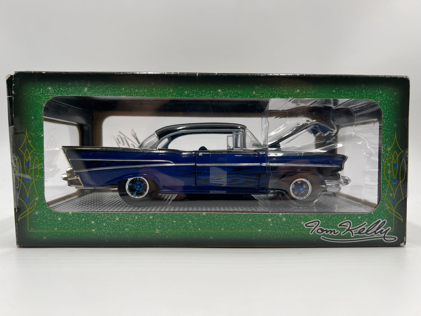 M2 Machines 1/24 Premium Edition Auto-Dreams Tom Kelly 1957 Chevrolet Bel Air Hardtop Blue/Black 12-12