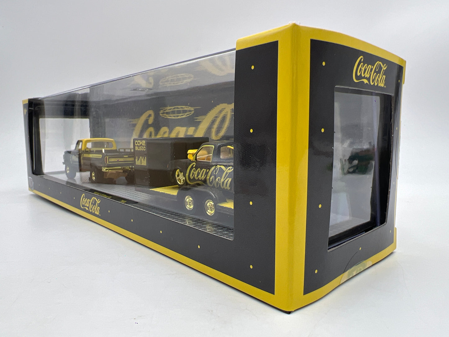 M2 Machines Auto Haulers TW48 CHASE Coca Cola 1969 Ford F-100 Ranger 4x4 & 1995 Ranger XLT