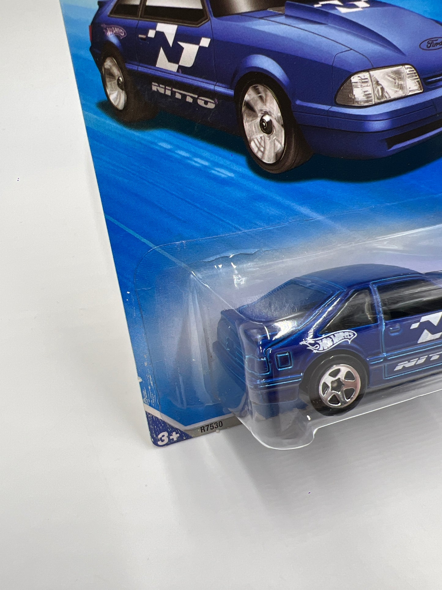 2010 Hot Wheels Performance #105 Kmart Exclusive 92 Ford Mustang Blue W/Protector SR