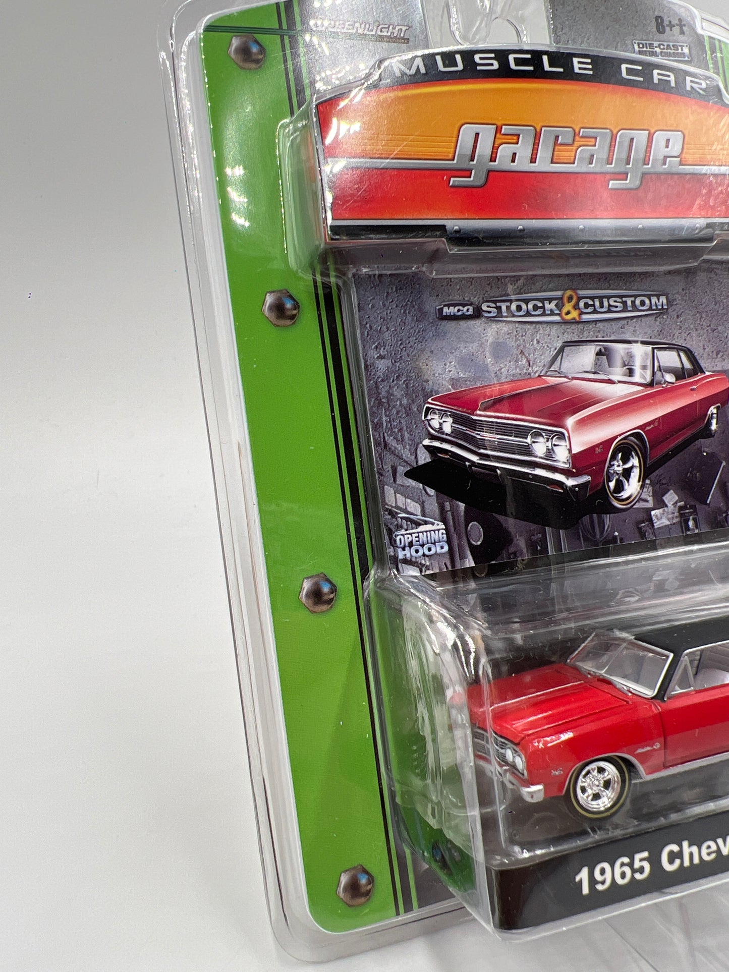 Greenlight Muscle Car Garage Series 6 1965 Chevy Chevelle SS Red 176E