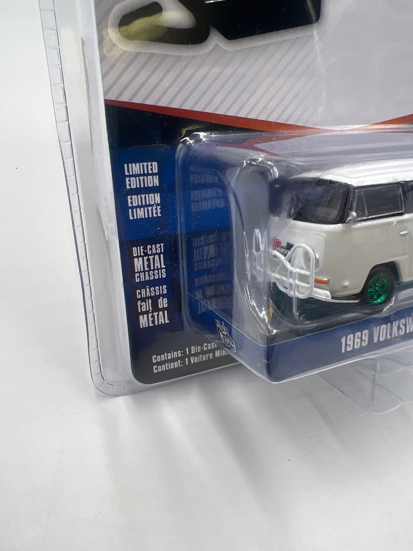 Greenlight Club V-Dub CHASE 1969 Volkswagen Type 2 Panel Van