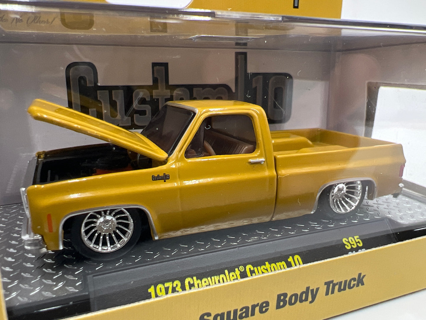 M2 Machines 1973 Chevrolet Custom 10 Yellow S95