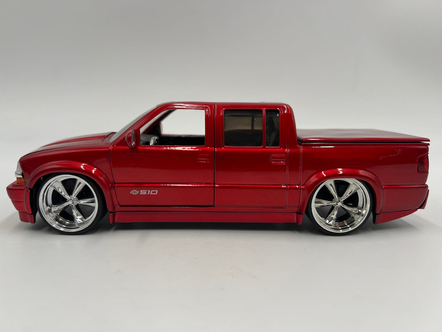 Jada 1/24 Scale Dub City 2000 Chevrolet S-10 Red Loose