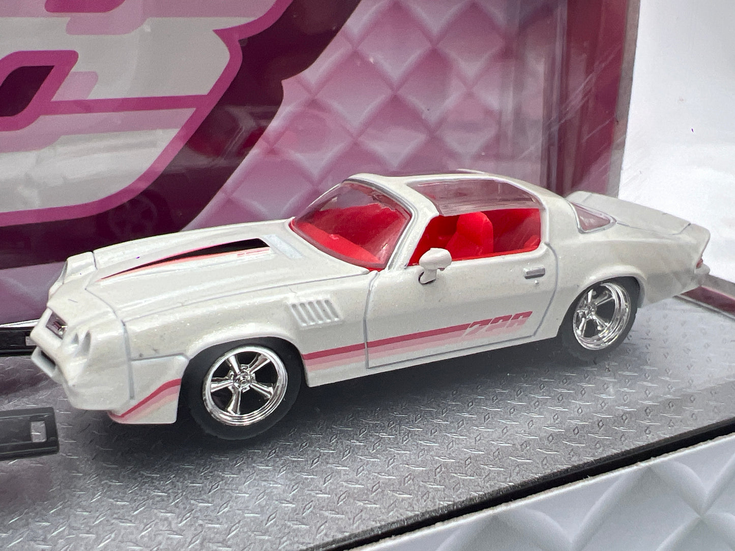 M2 Machines Haulers R99 1980 Chevrolet Camaro Z/28 & 1990 Ramp Truck Lowered