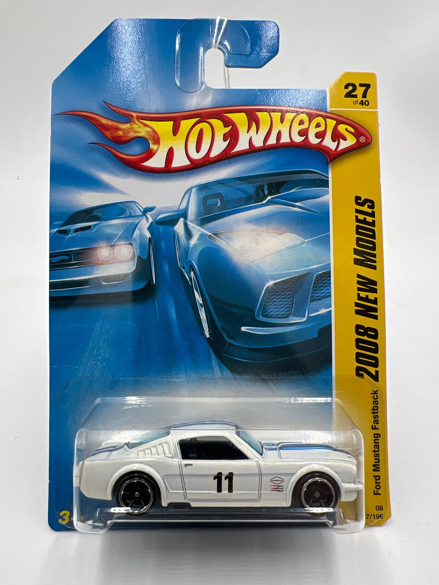 2008 Hot Wheels New Models #27 Ford Mustang Fastback White 25F