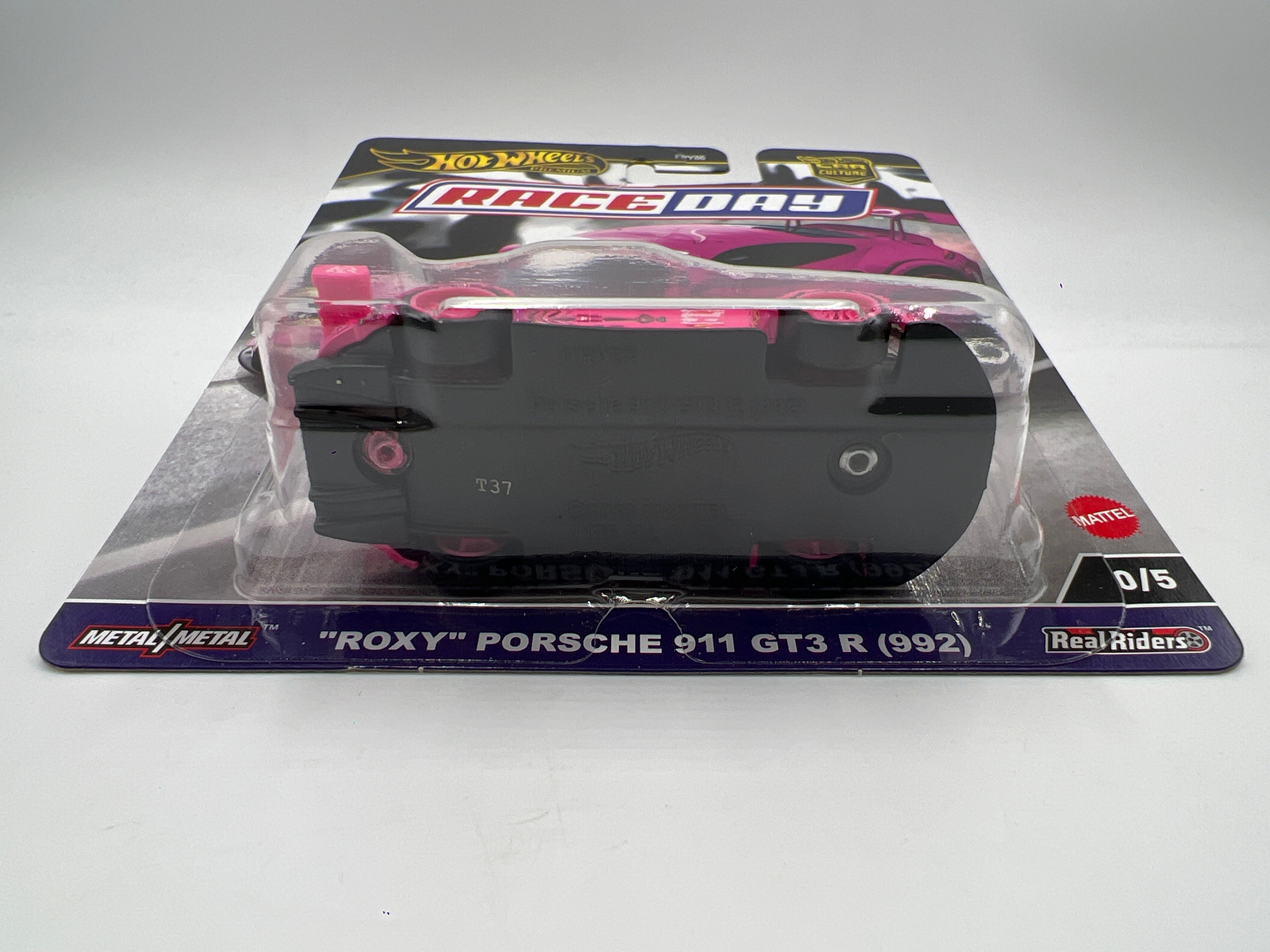 2024 HW Gold Label Premium Race Day #0/5 CHASE Roxy Porsche 911