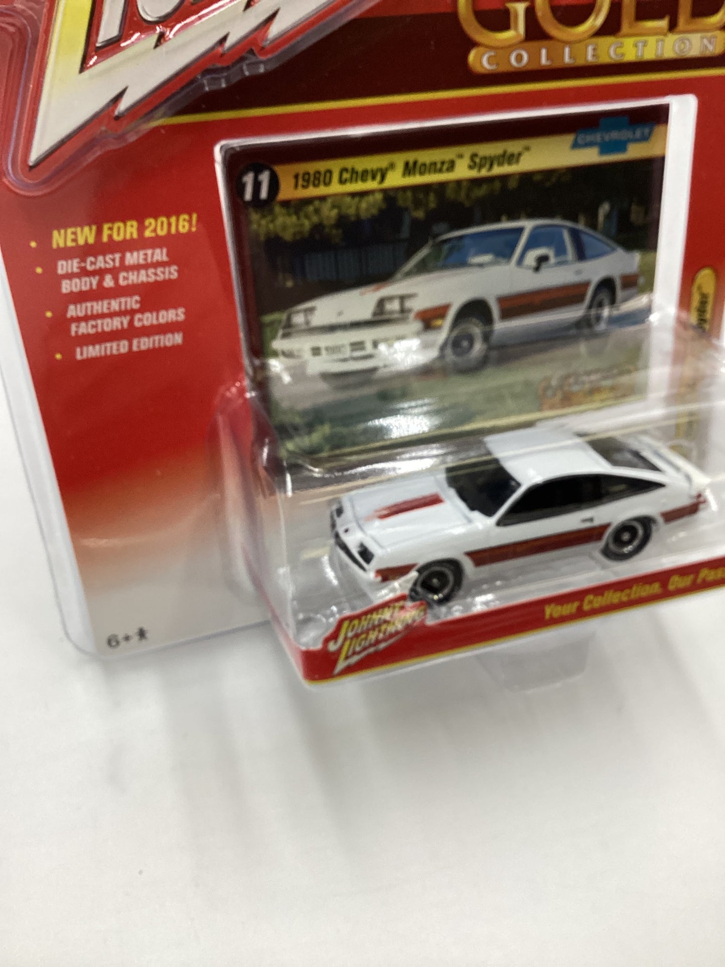 Johnny Lightning Classic Gold #11 Chevrolet 1980 Chevy Monza Spyder White 220A