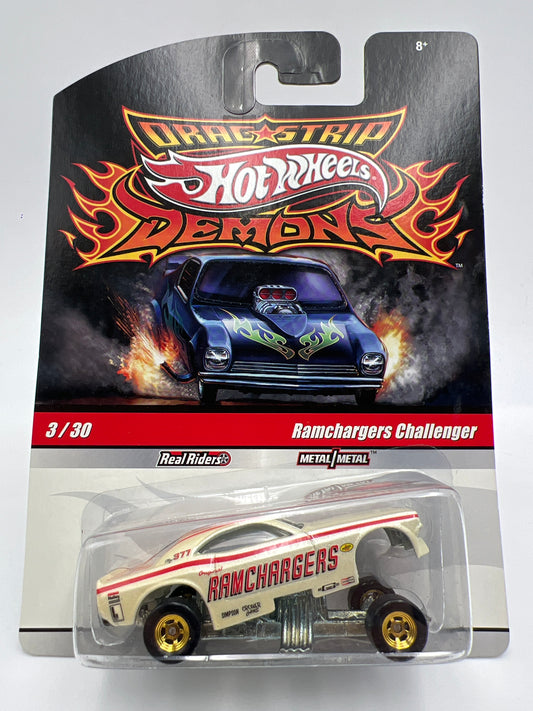 Hot Wheels Drag Strip Demons #3 Ramchargers Challenger W/Protector 2