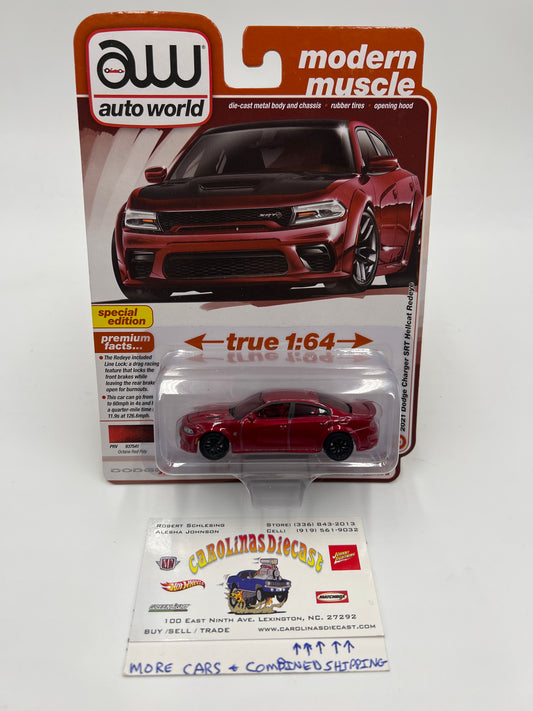 Auto World Modern Muscle Release 5 Version B 2021 Dodge Charger SRT Hellcat Redeye Ultra Red Chase W/Protector