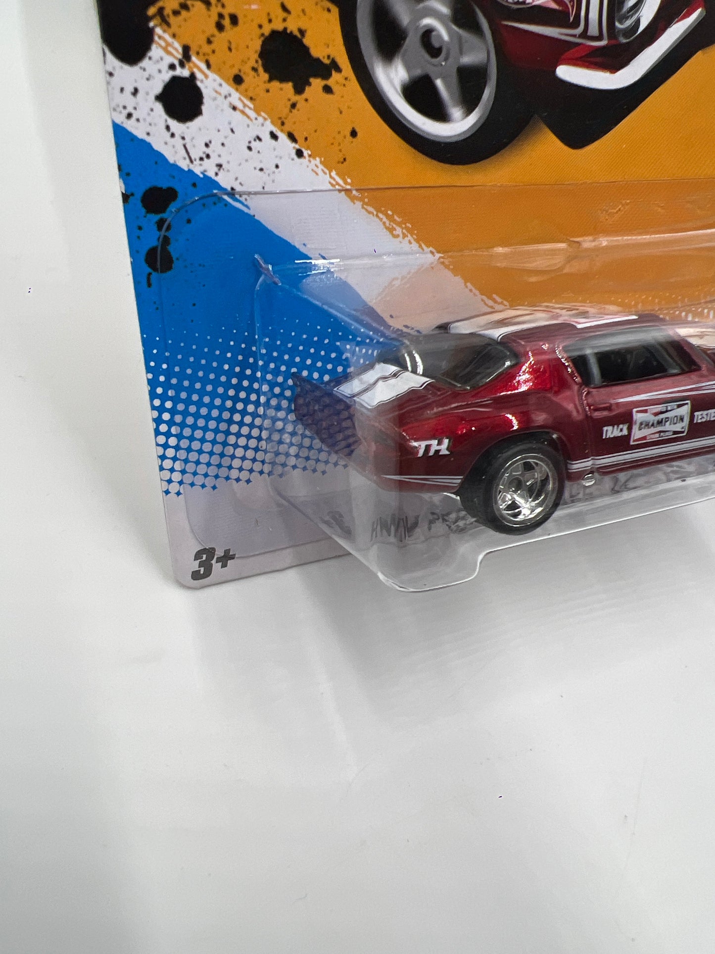 2012 Hot Wheels Super Treasure Hunt #144 70 Camaro Red W/ Protector