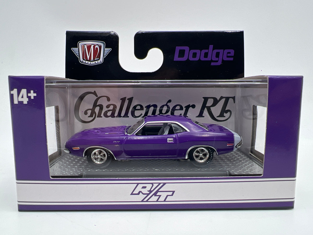 M2 Machines R112 1970 Dodge Challenger R/T 440 Six Pack Purple