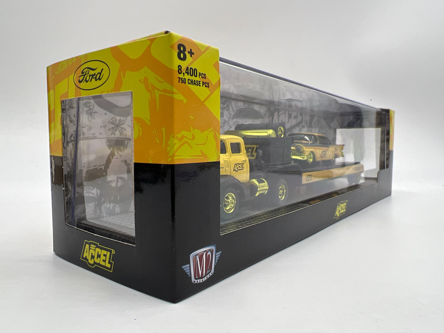 M2 Machines Auto Haulers CHASE Accel 1956 Ford COE & 1957 Ford Fairlane 500 R59