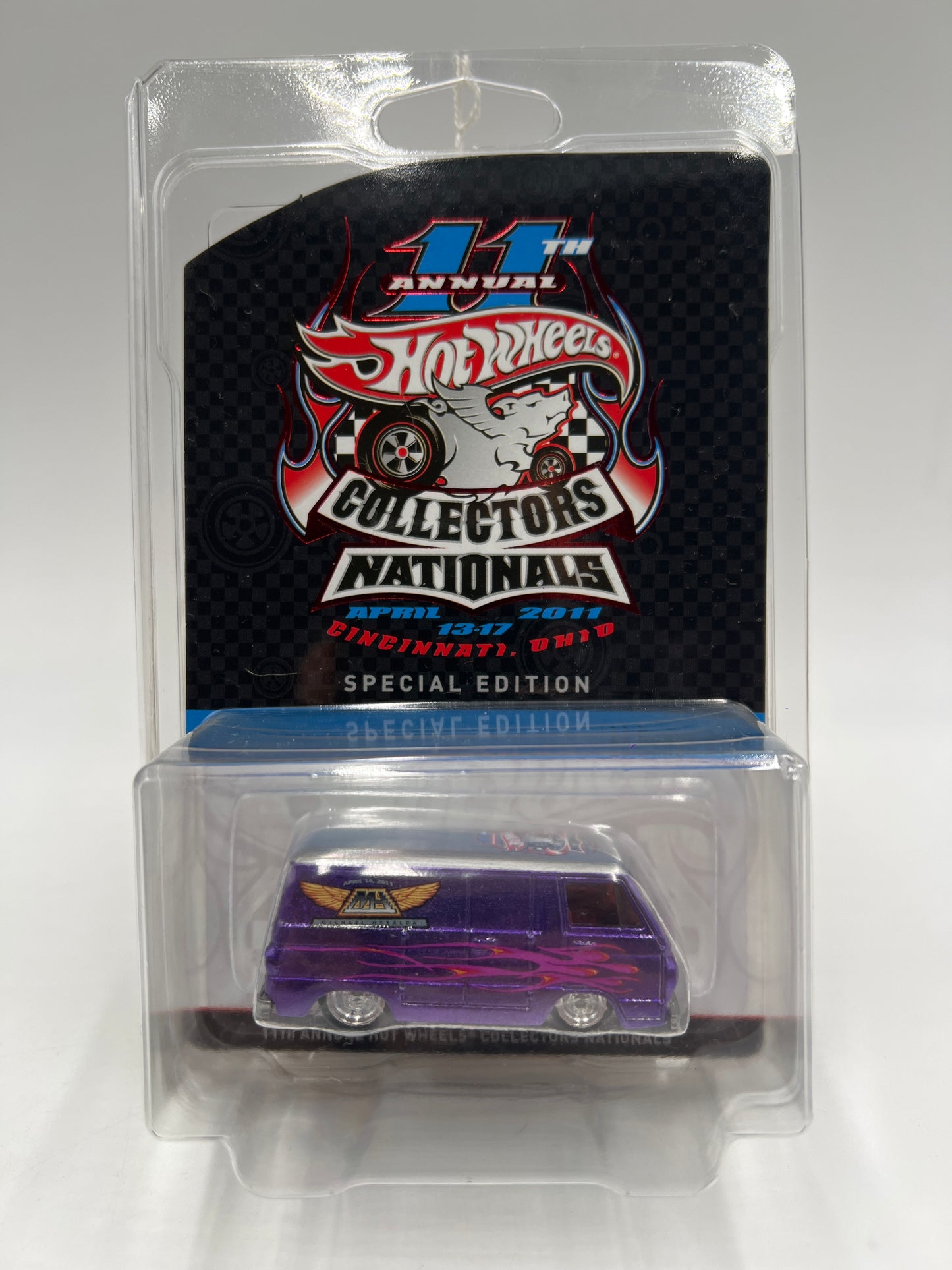 2011 Hot Wheels 11th Annual Collectors Nationals OH Dinner Car #625/1200 66 Dodge A100 W/Protector