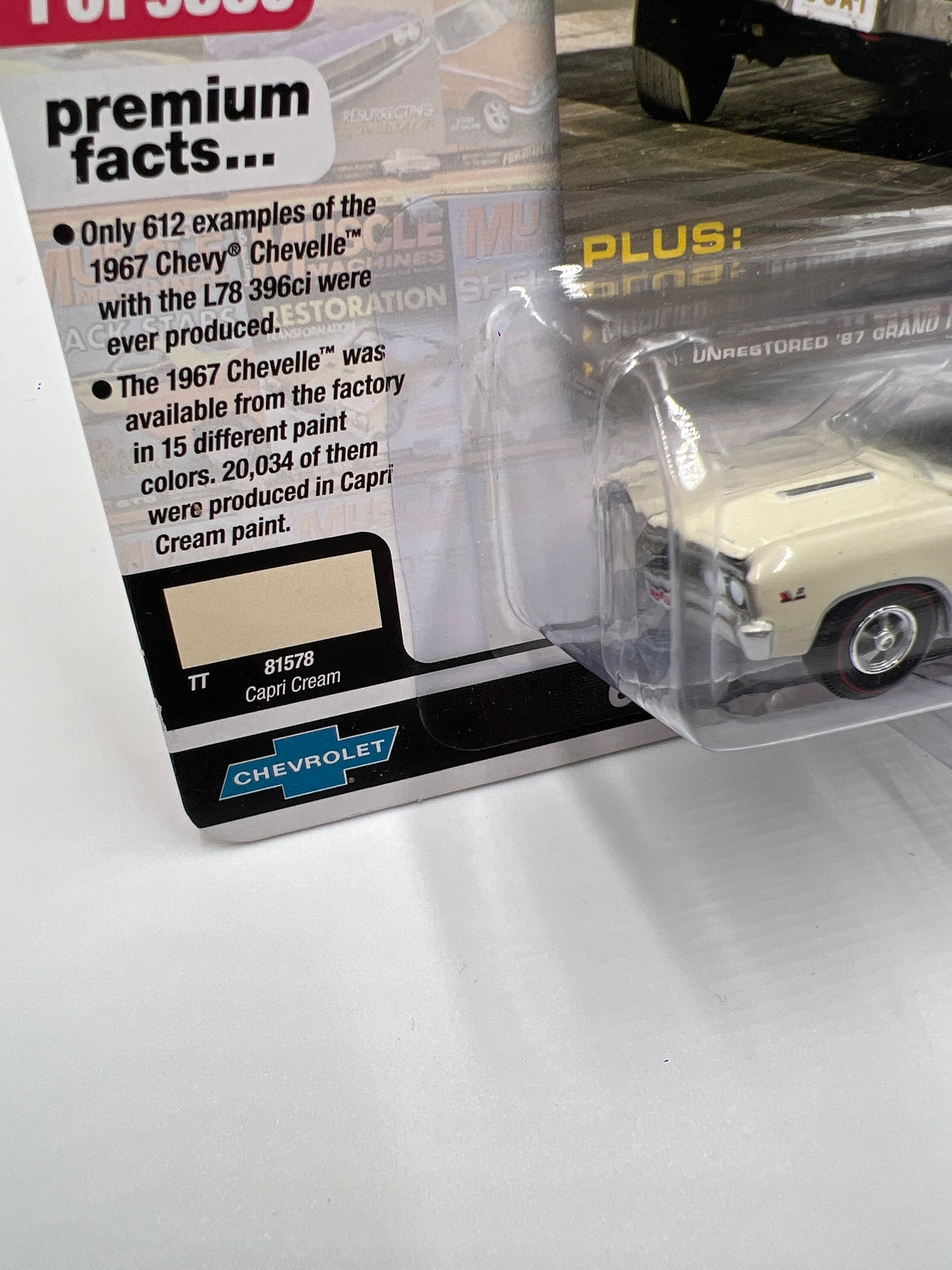 Auto World Hemmings Muscle Machines Release 4 Version B 1967 Chevy Chevelle SS Capri Cream White 231G