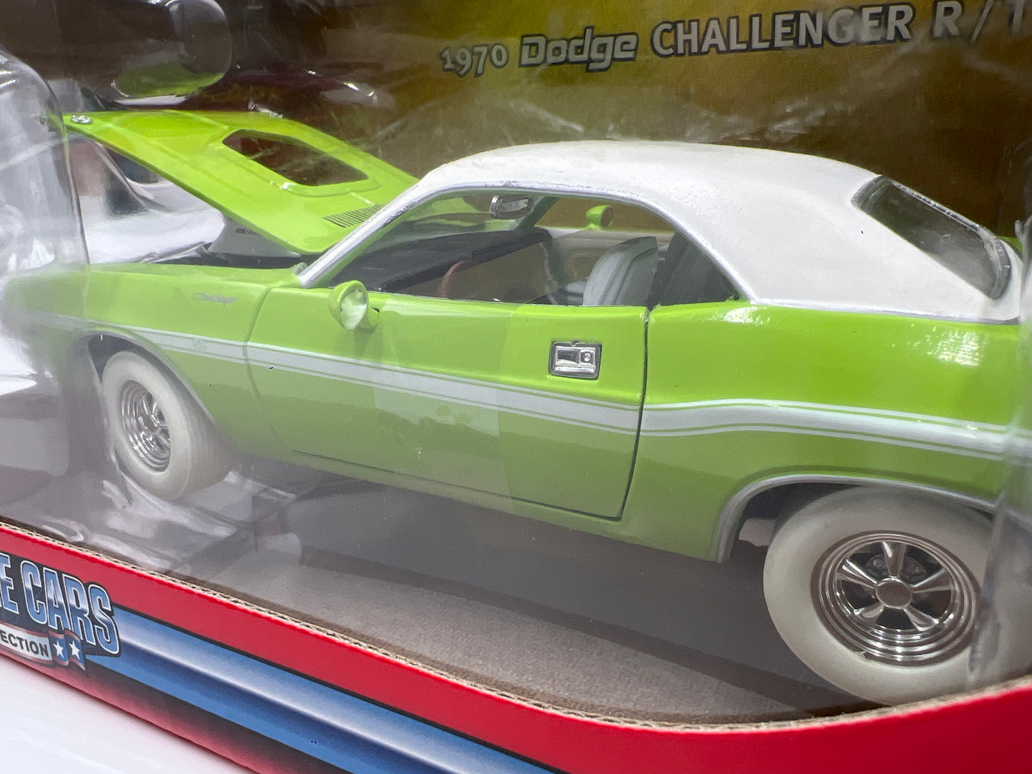 Johnny Lightning 1:24 Scale White Lightning Chase 1970 Dodge Challenger R/T Green VHTF