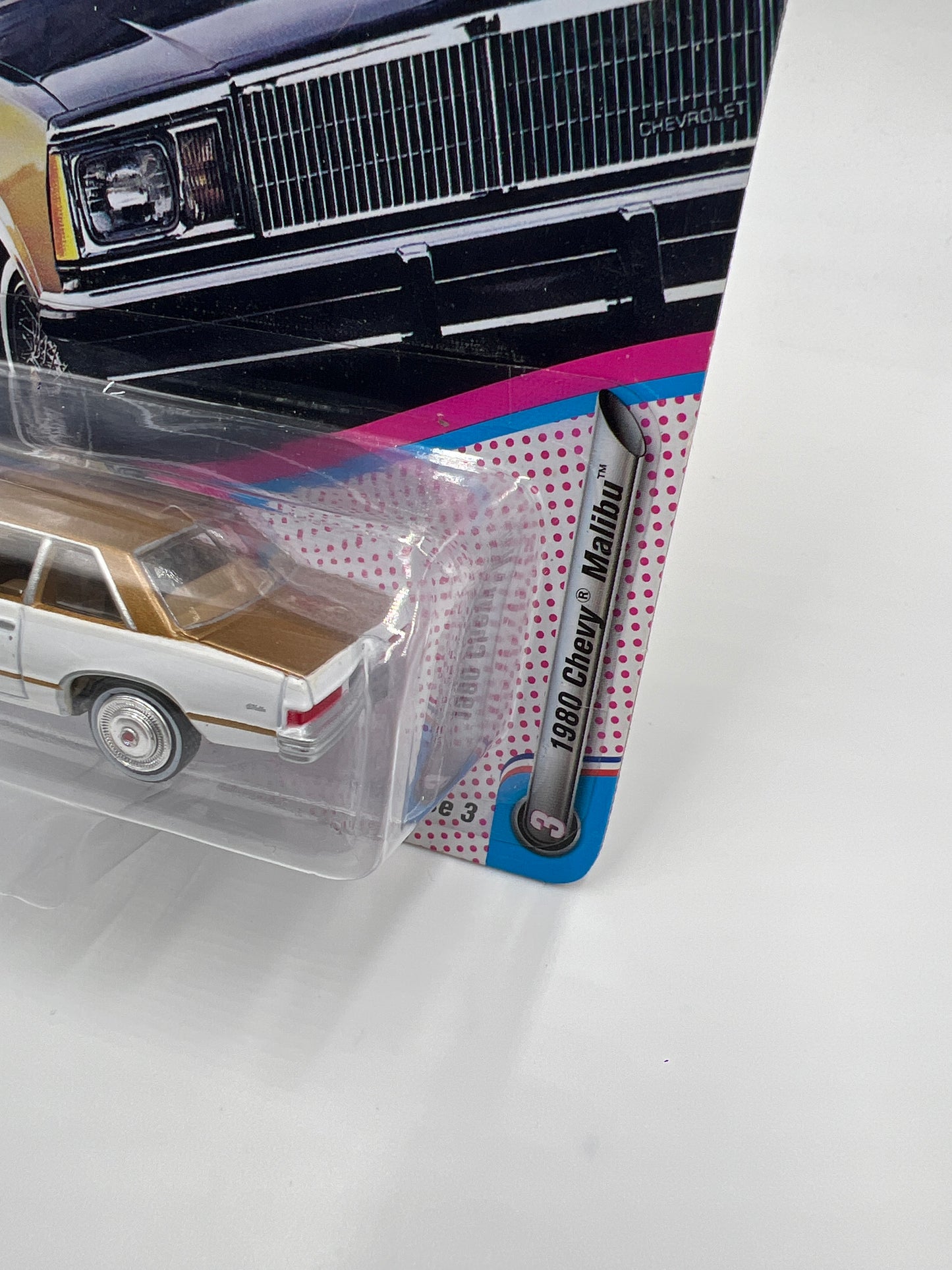 Johnny Lightning 80s Muscle Release 3 Version A 1/2500 1980 Chevy Malibu White/Gold