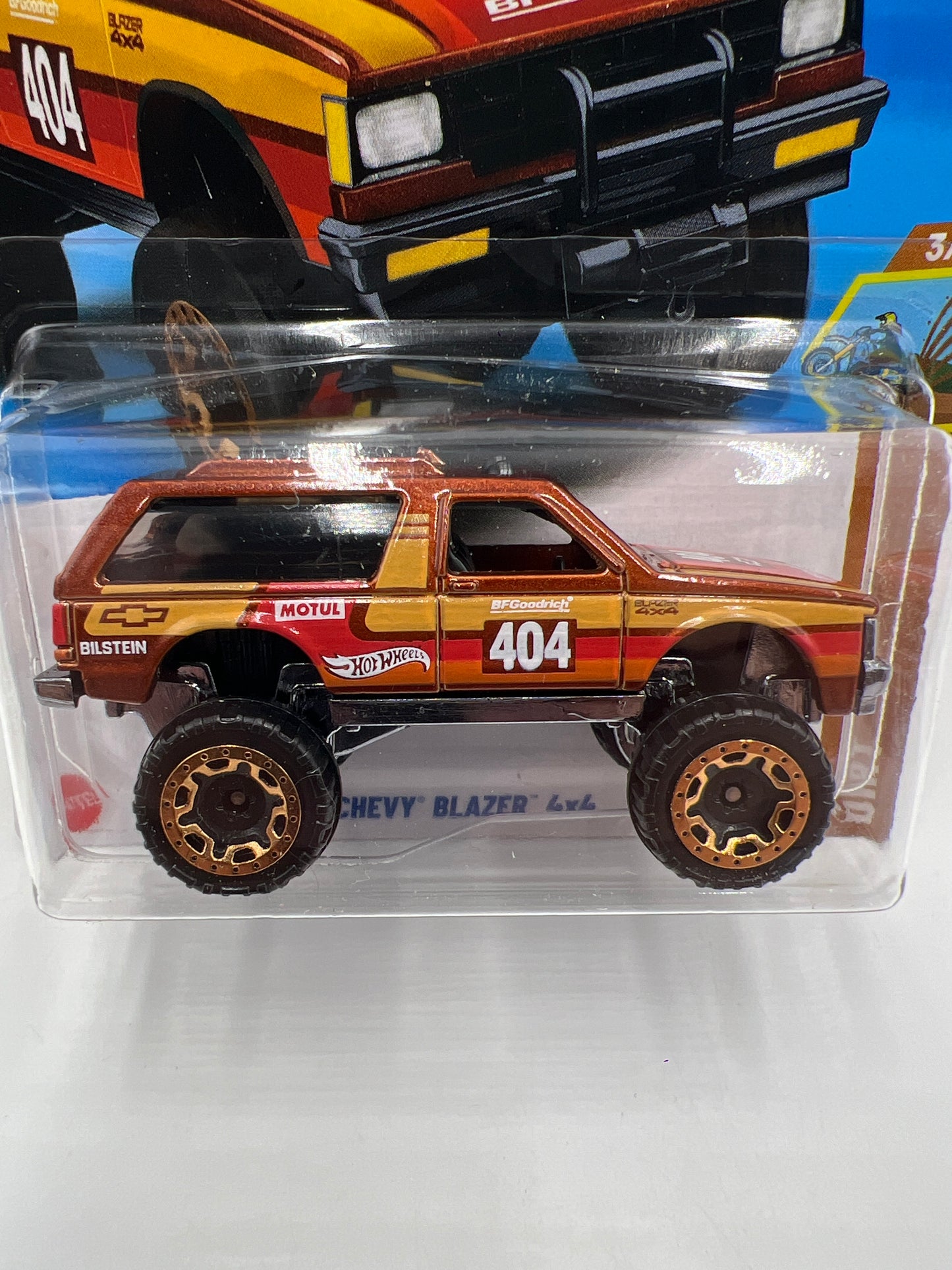 2025 Hot Wheels P Case Dirt #81 Chevy Blazer 4x4 Brown 15F