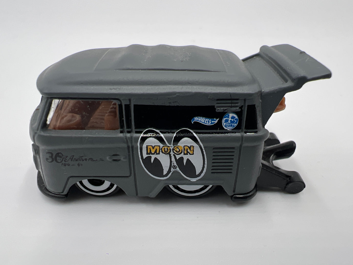 Hot Wheels 1/64 Mainline Kool Kombi Mooneyes Gray Loose