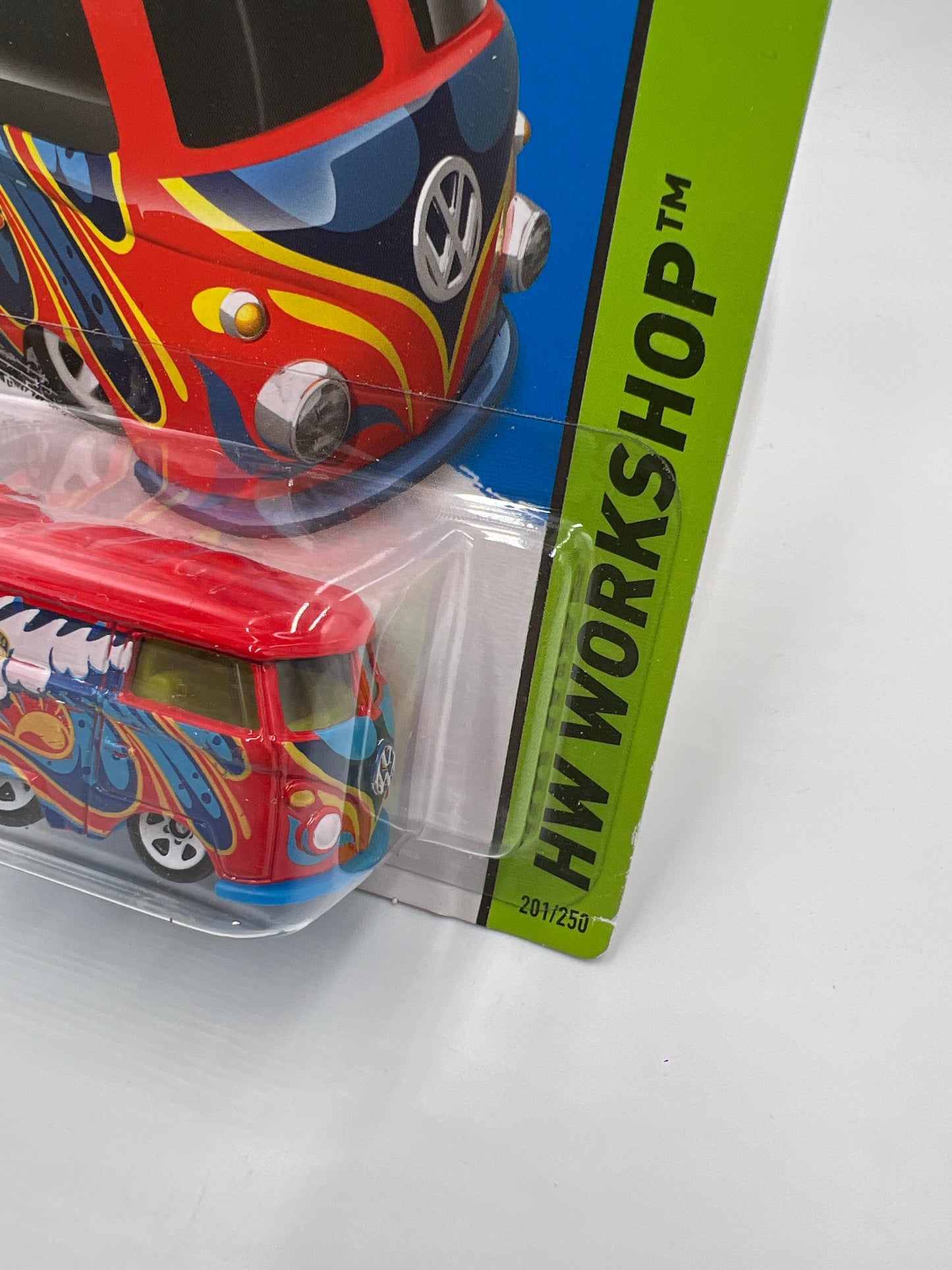 2014 Hot Wheels Workshop #201 Volkswagen Kool Kombi Red 97D