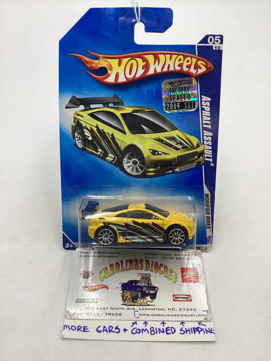 2009 Hot Wheels #161 Asphalt Assault Yellow Factory Sealed 95B