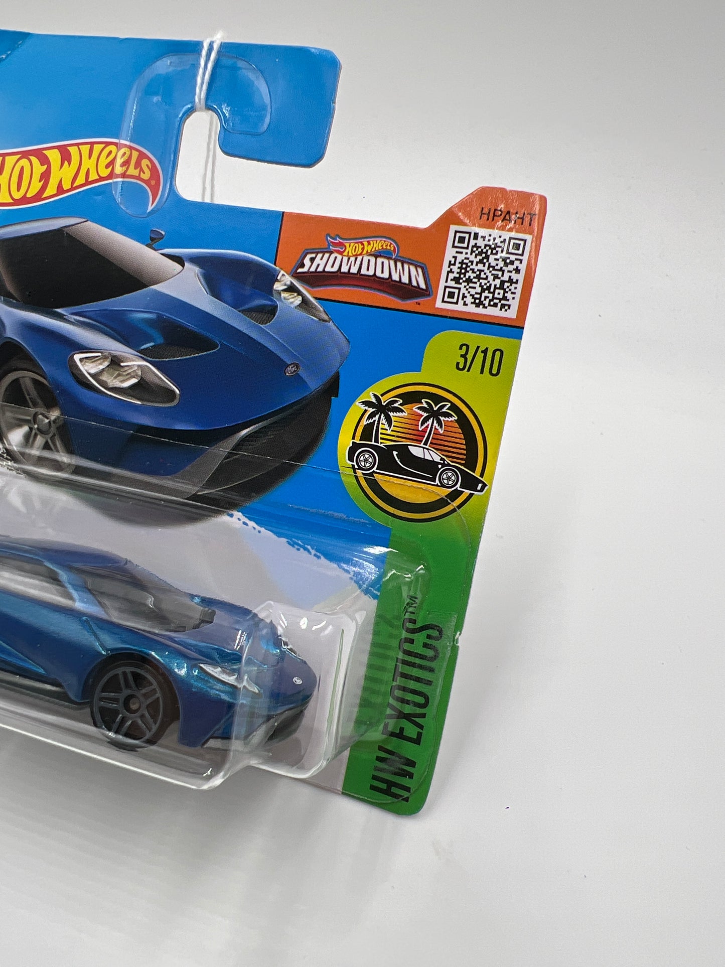 2016 Hot Wheels Exotics #73 17 Ford GT Blue Short Card Card Not Perfect 19B