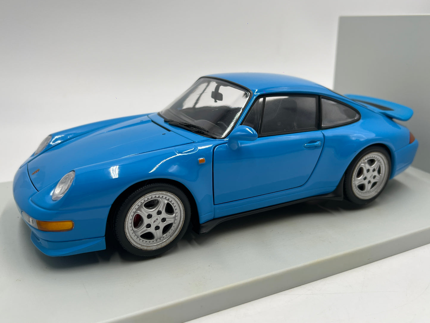 UT Models 1/18 Scale Rare Color Porsche 911 Carrera RS 993 Riviera Blue W/Box VHTF Box Not Perfect
