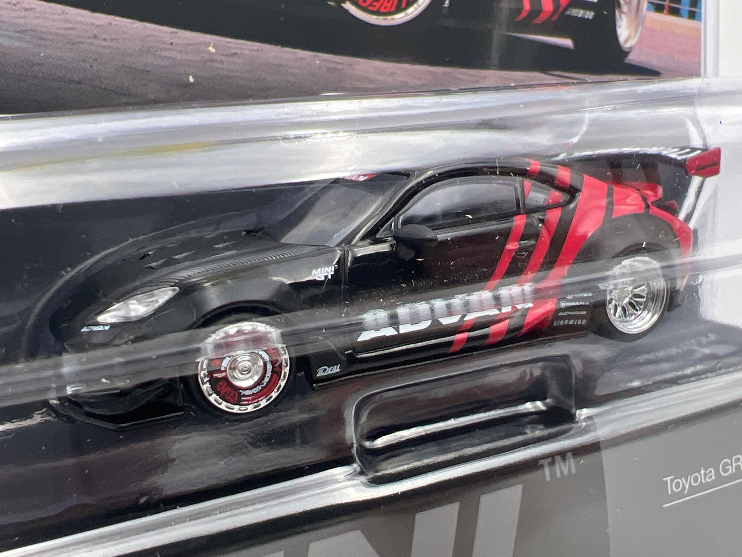 Mini GT #1173 Toyota GR86 LB Nation Advan Red/Black