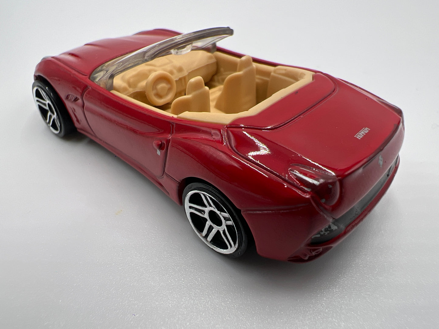 Hot Wheels 2009 New Models Ferrari California Red Loose