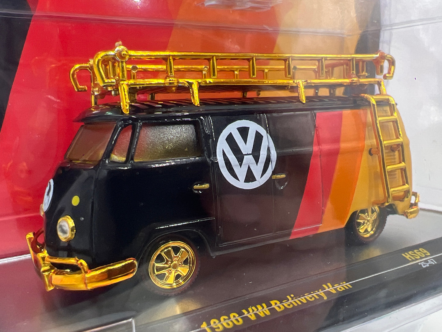M2 Machines HS72 Hobby Exclusive CHASE 1960 VW Delivery Van