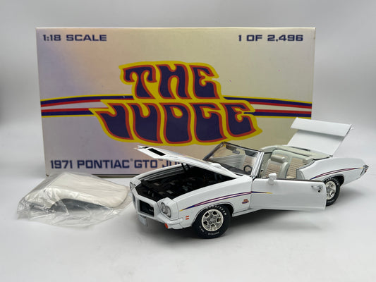 GMP 1/18 Scale 1/2496 1971 Pontiac GTO Judge White W/Box