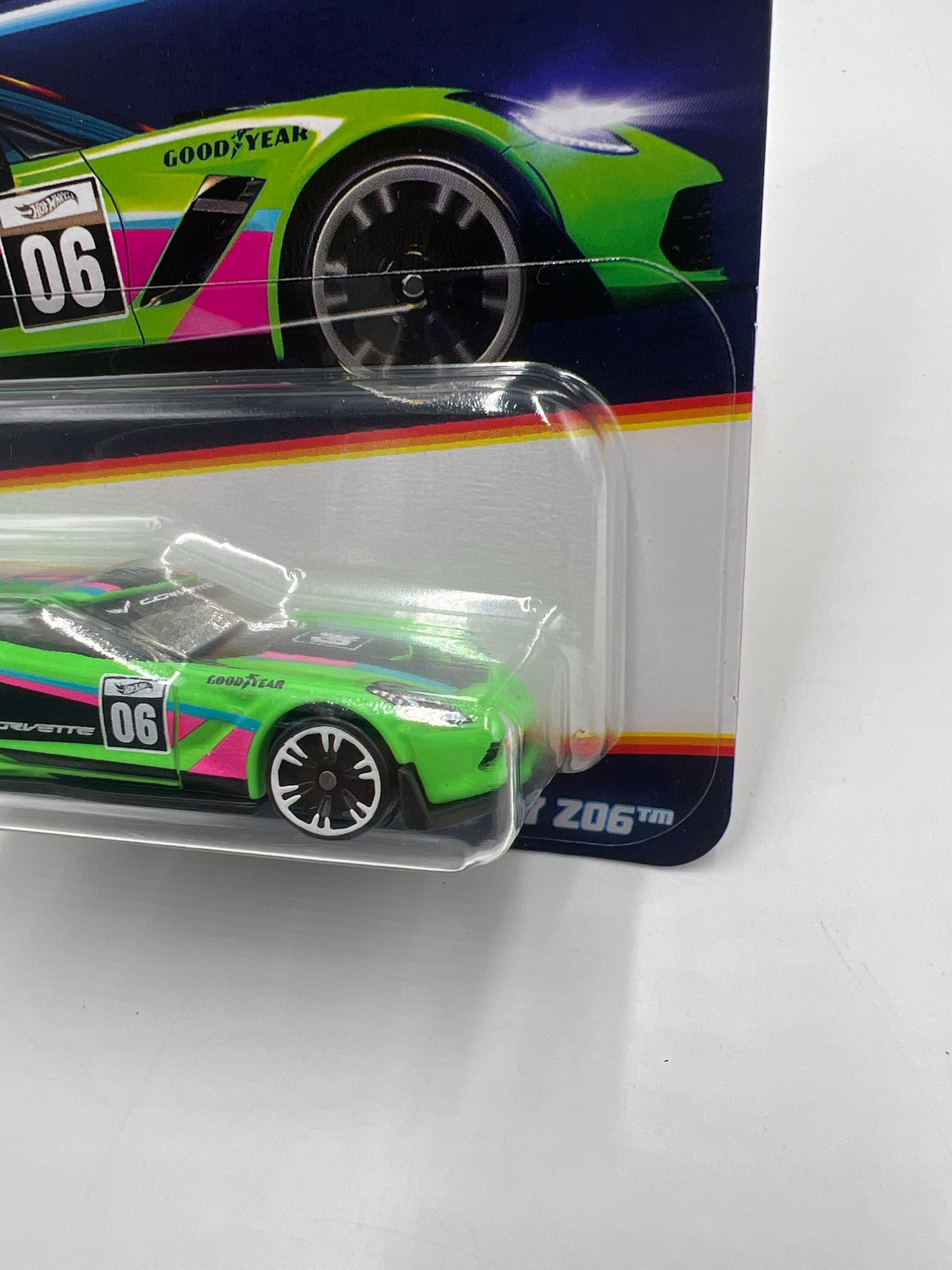 2024 Hot Wheels Neon Speeders 7/8 Corvette C7 Z06 160O