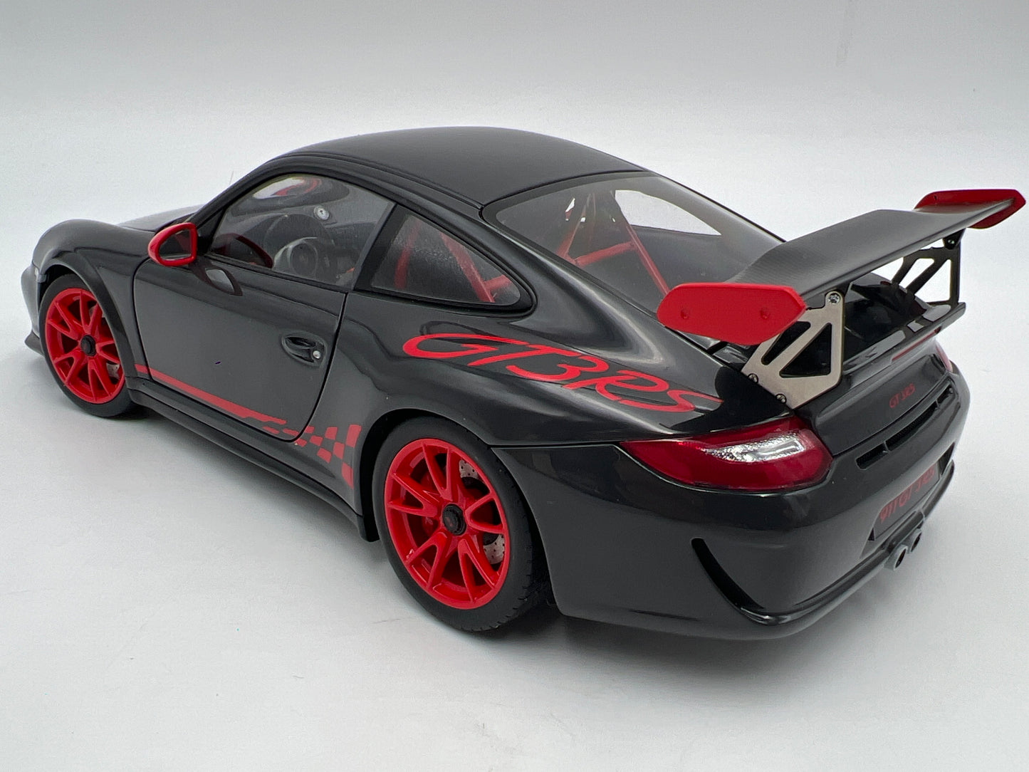 Rare AutoArt 1:18 Scale Porsche 911 997 GT3 RS 3.8 Gray/Red Loose VHTF Exceptional Detail