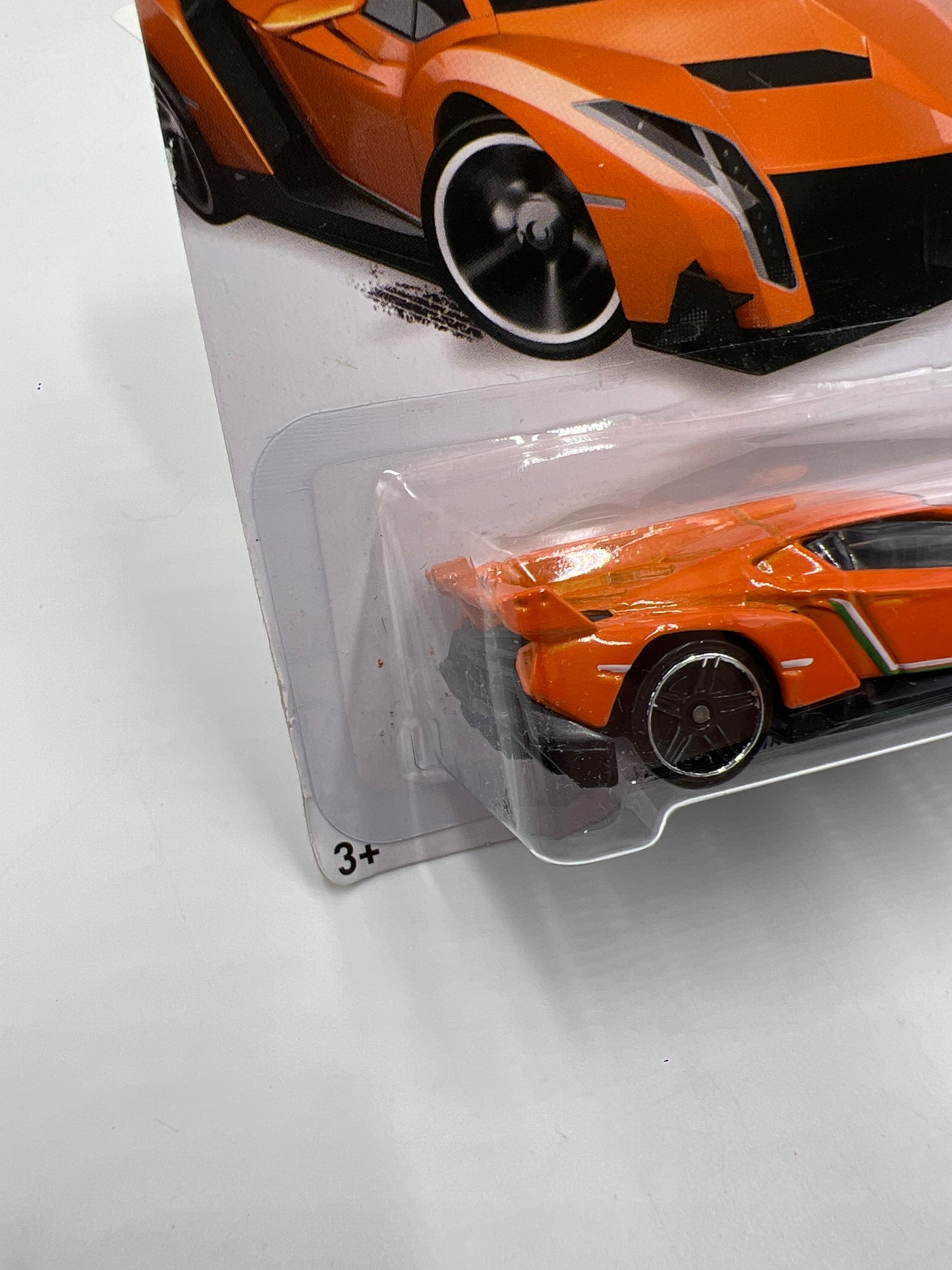 2014 Hot Wheels City #37 Lamborghini Veneno Orange 102F