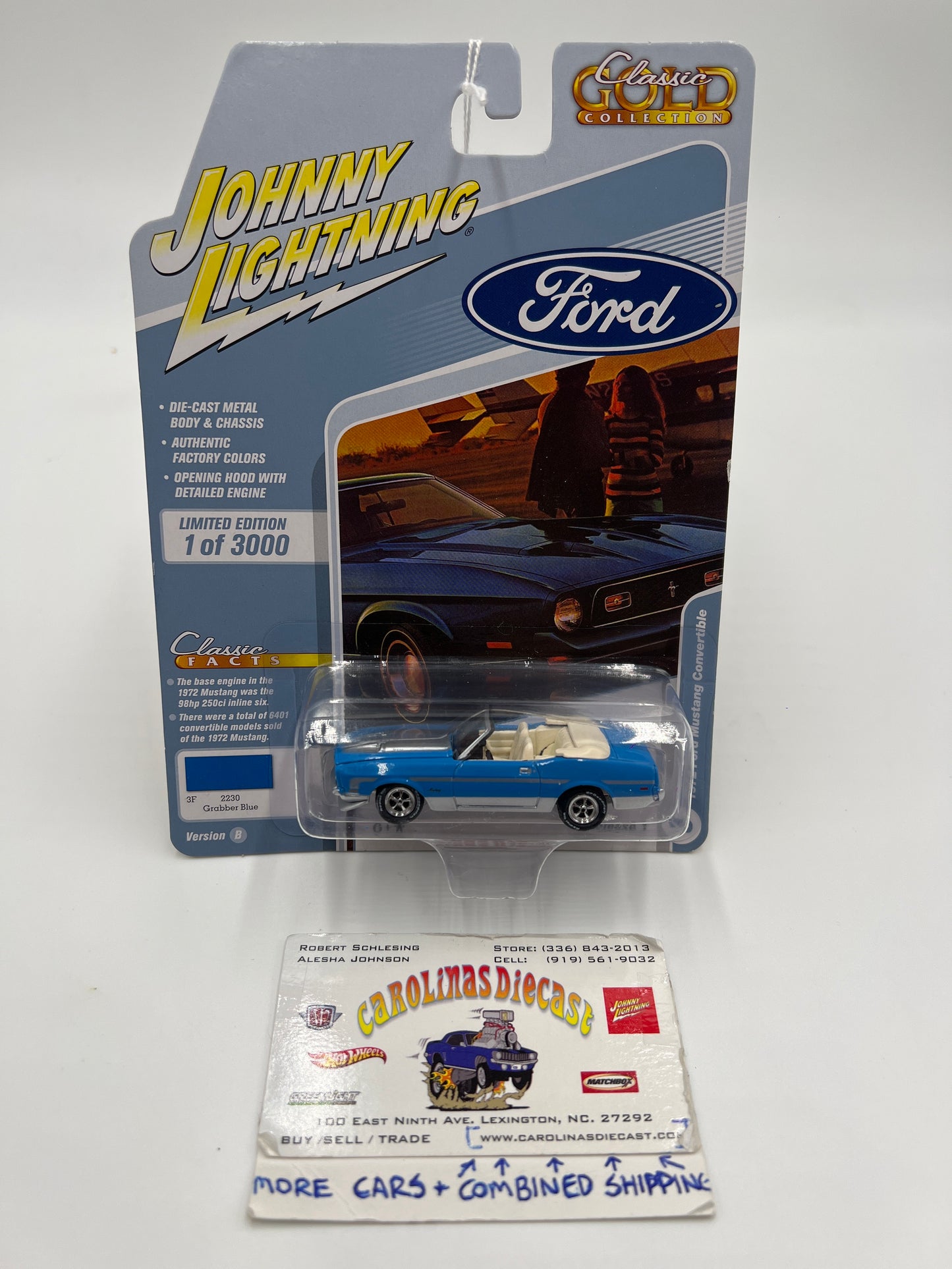 Johnny Lightning Classic Gold Collection Release 1 Version B 1972 Ford Mustang Convertible Grabber Blue 228B