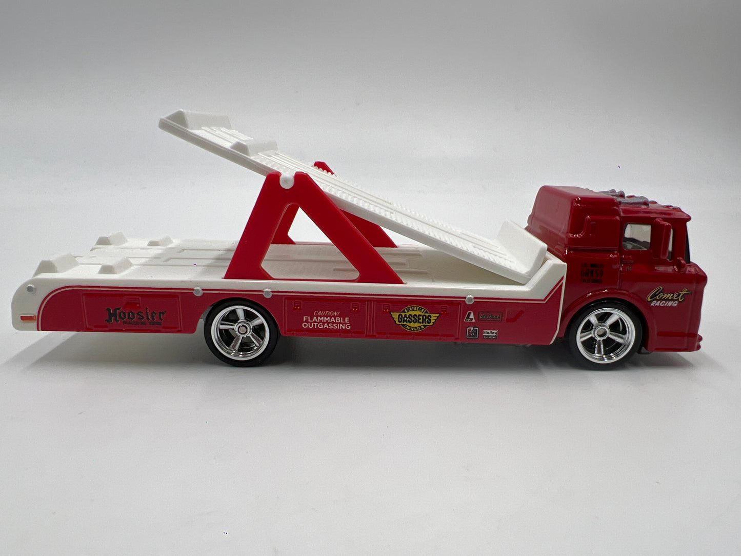 Hot Wheels 1/64 Premium Team Transport #28 65 Mercury Comet Cyclone & Ford C-800 Red Loose