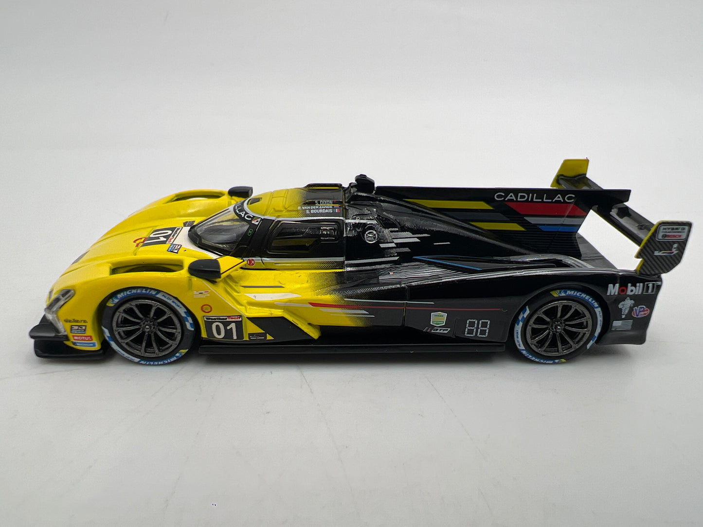 Mini GT #708 Cadillac V-Series.R #01 2023 IMSA Daytona 24 Hrs 3rd Place Cadillac Racing
